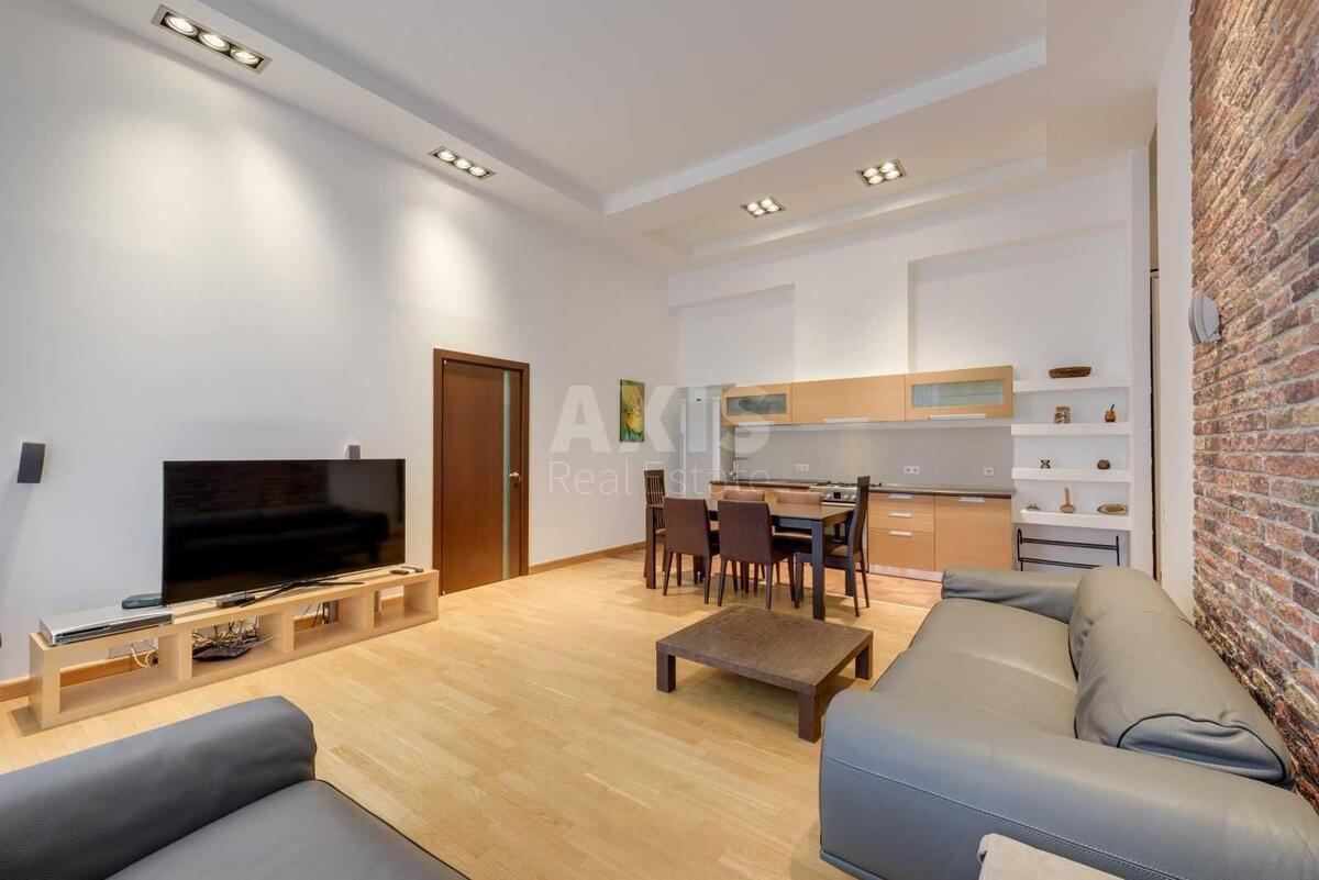3k apartment vul. Antonovycha 233