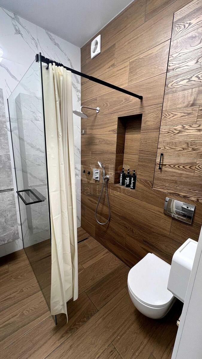 2k apartment vul. Universytets'ka 17А5