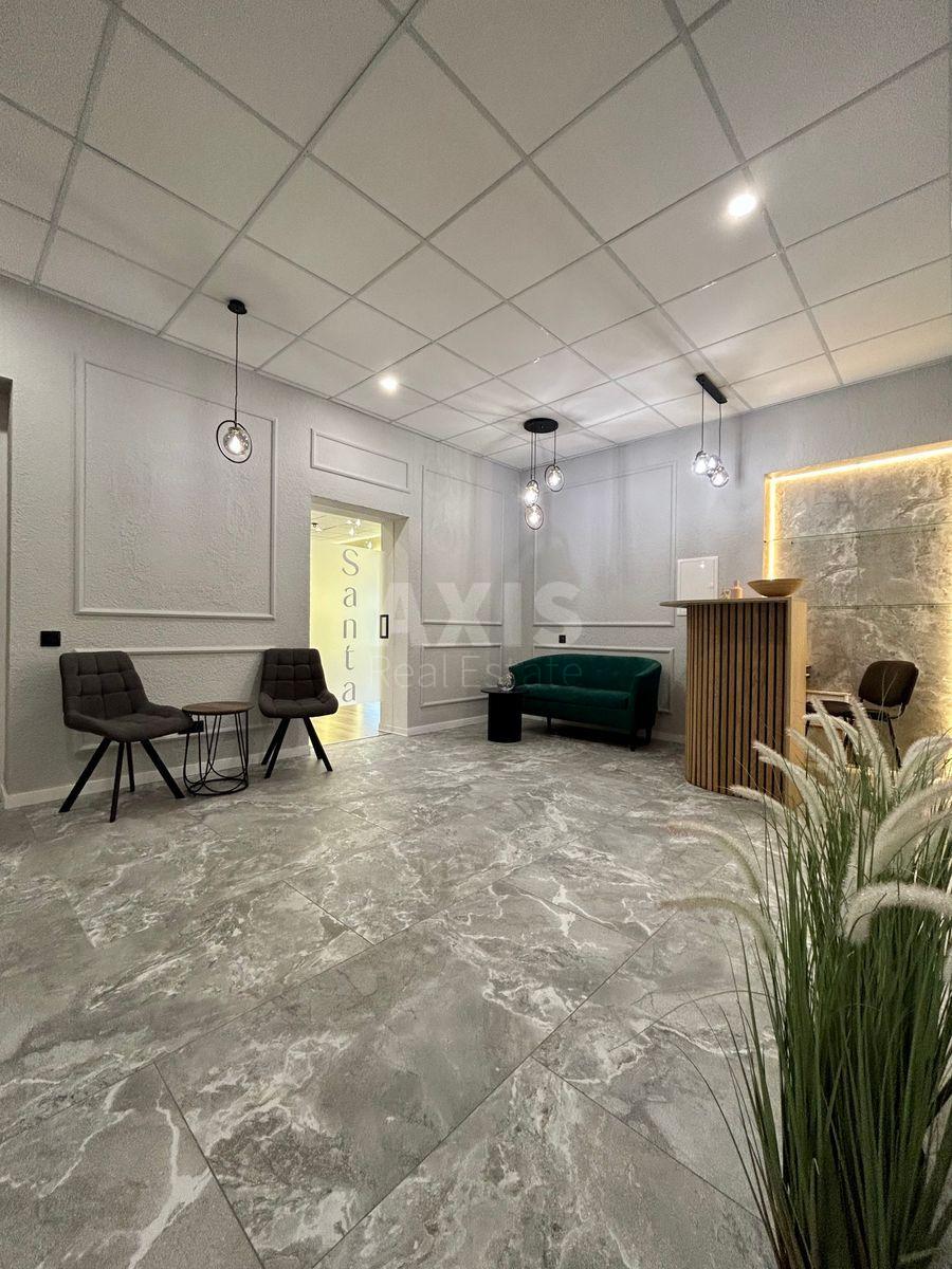 Office vul. Obolons'ka naberezhna 15, 110m2584370