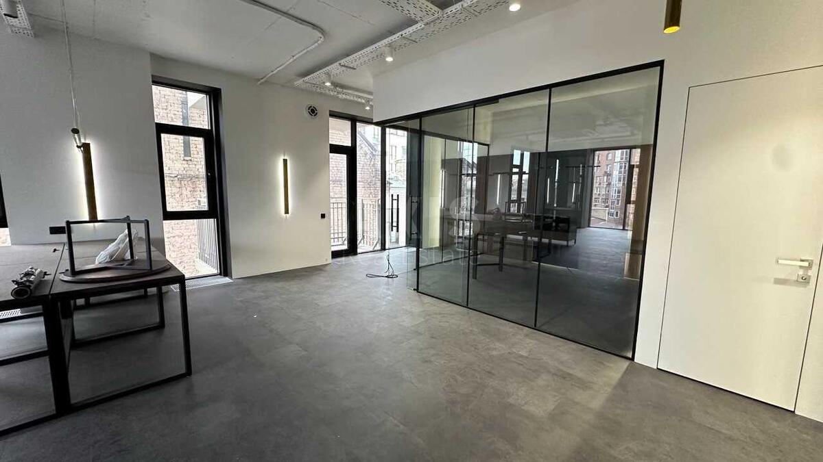 4k apartment vul. Bul'varno-Kudrjavs'ka 210