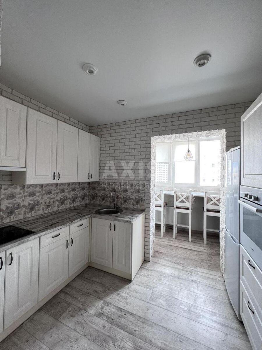 2к квартира пр-т Глушкова Академика 662970