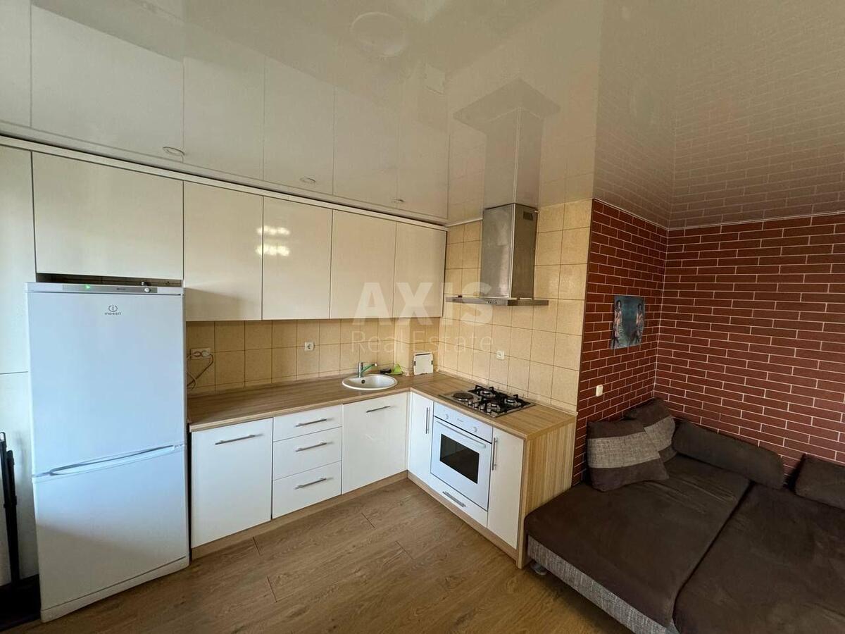 1k apartment vul. Saksagans'kogo 7