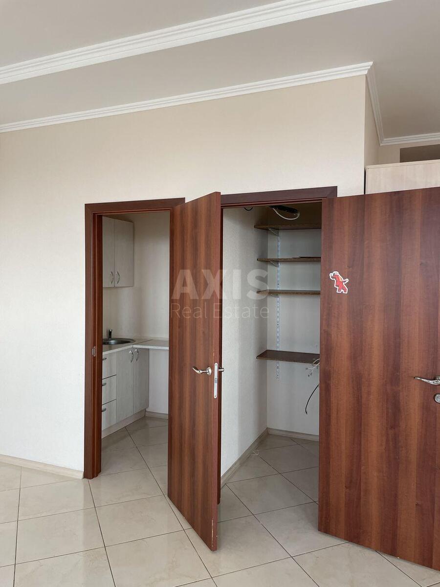 Office pr-t Tychyny Pavla 18Б, 151m2588915