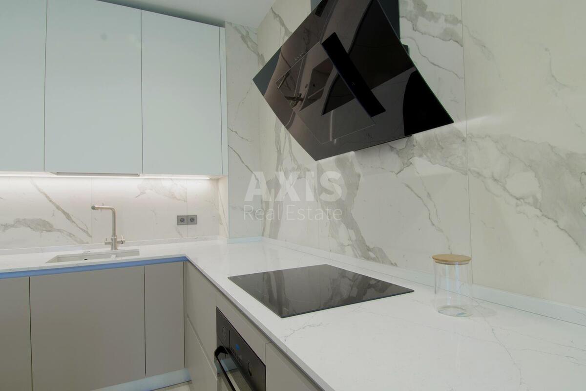 4k apartment vul. Antonovycha 118/1963328