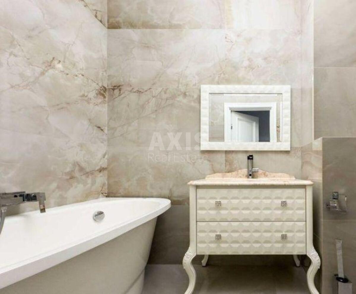 3к квартира ул. Предславинская 576