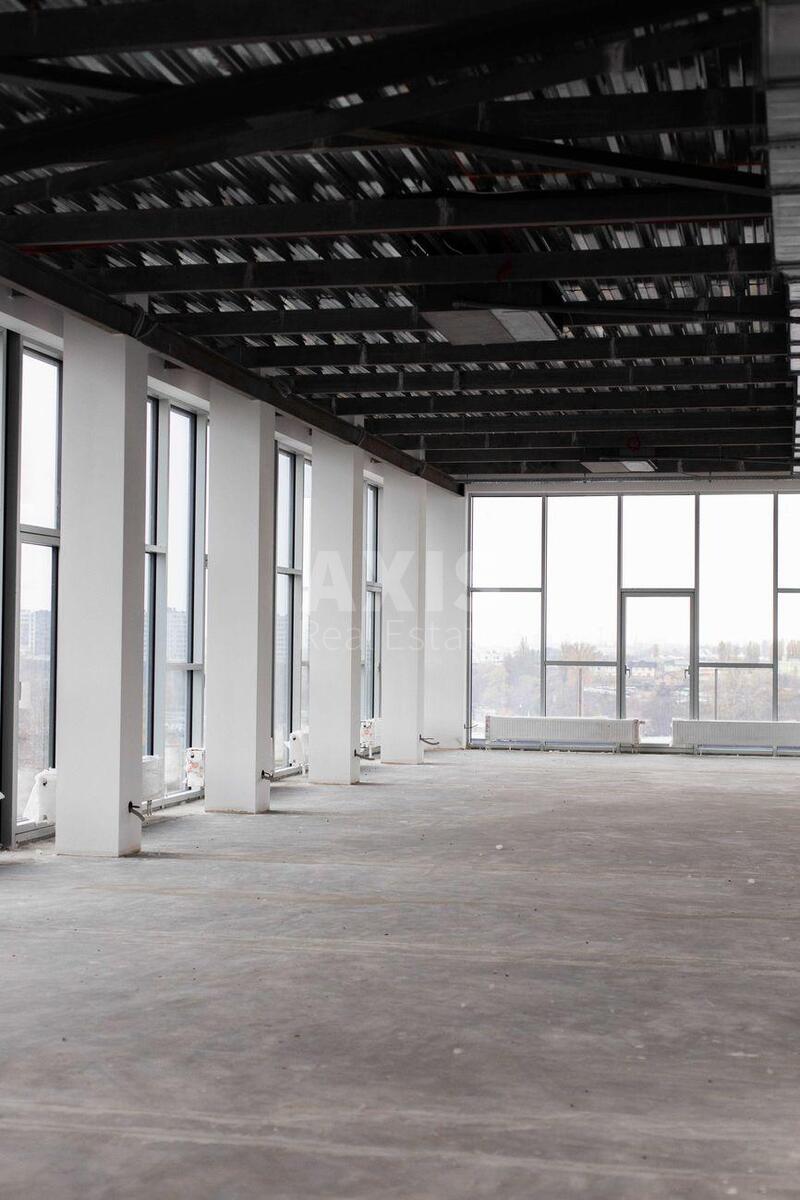 Office vul. Amurs'ka 6, 395m27