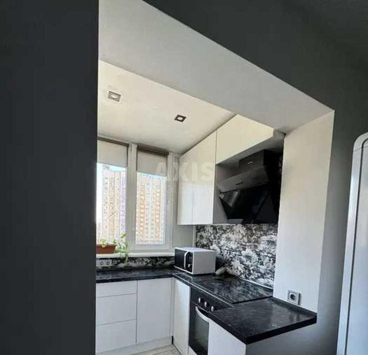 1k apartment vul. Myhajla Maksymovycha 3Г