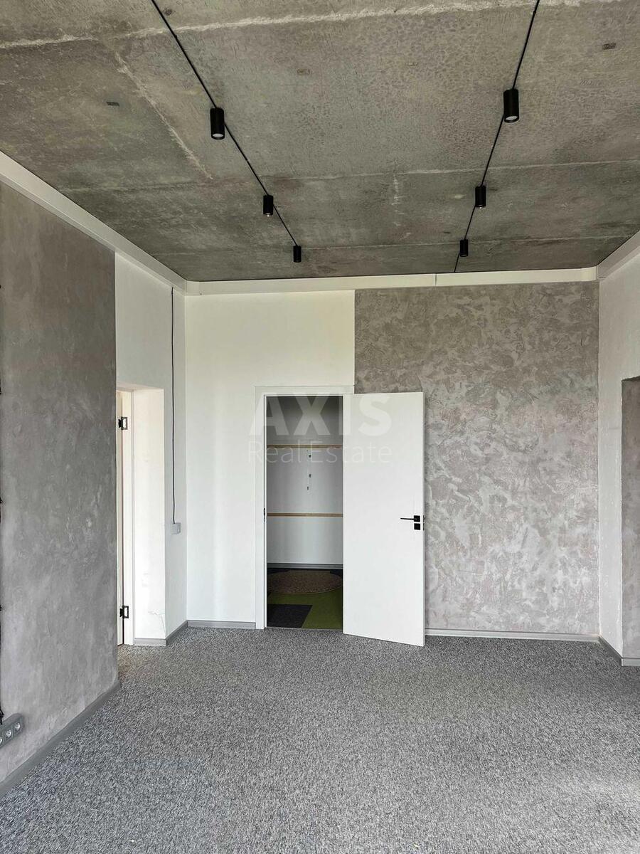 Office vul. Barbjusa Anri 5В, 68m22