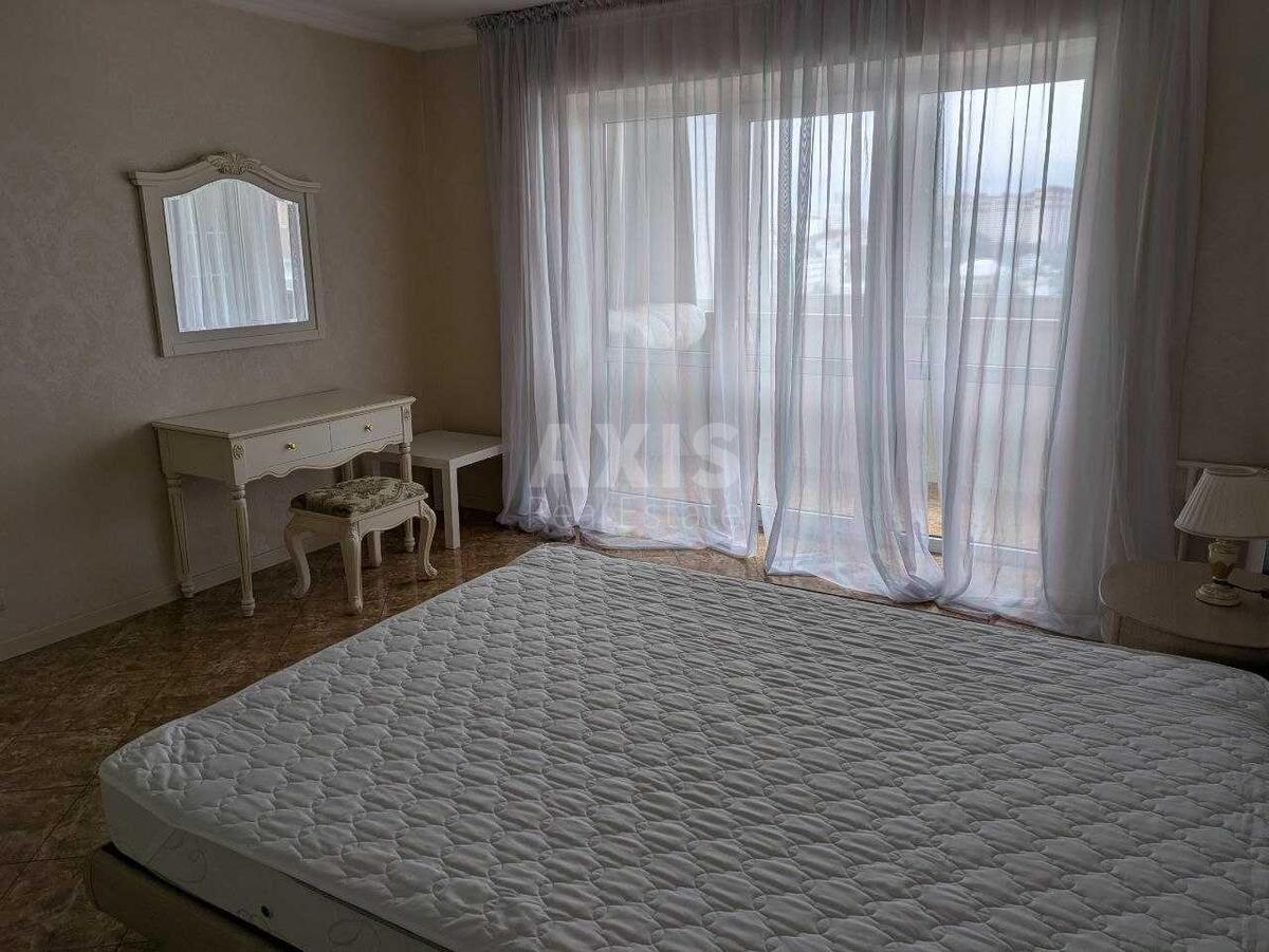 2к квартира ул. Антоновича 1657