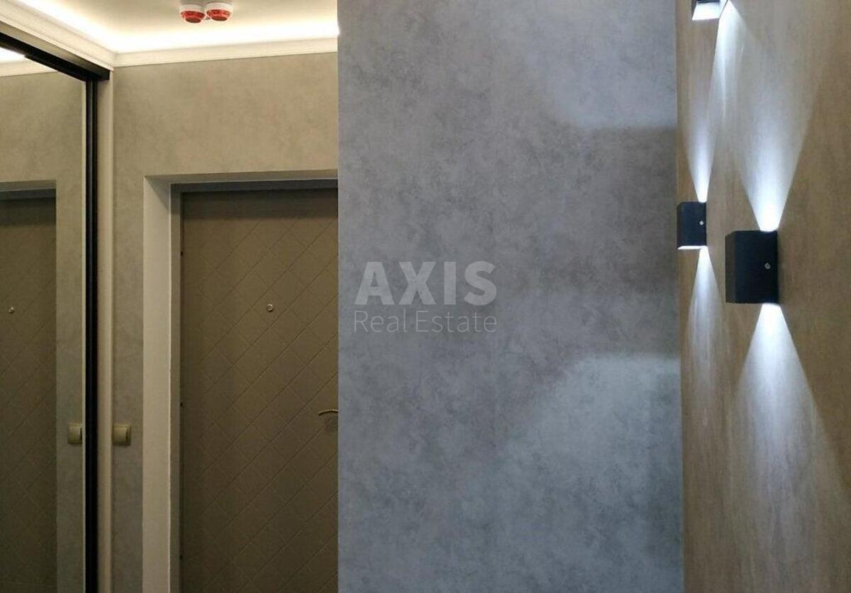 3k apartment vul. Mykil's'ko-Slobids'ka 83
