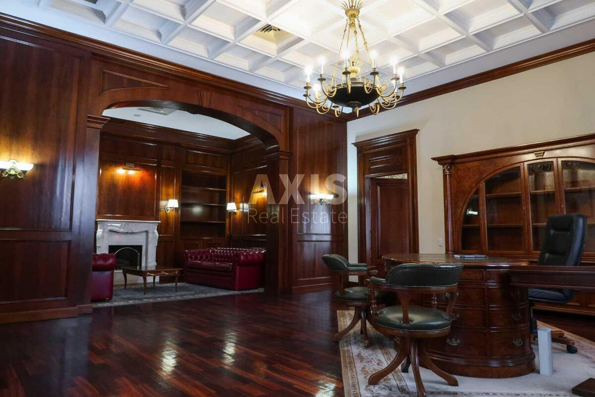 Office prov. Kutuzova 3, 230m2
