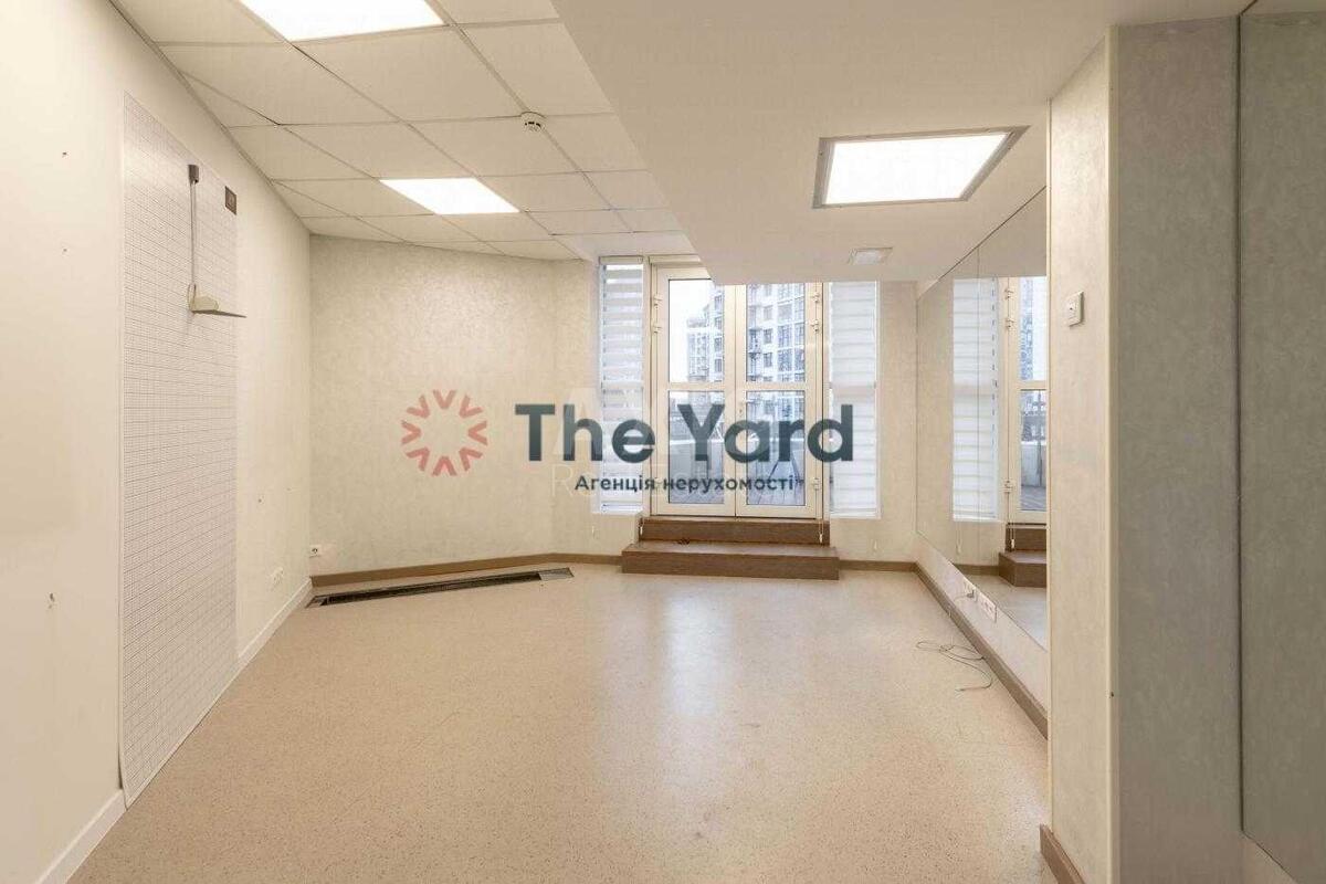 Объект торговли ул. Андрея Верхогляда 9А, 4050м26409211