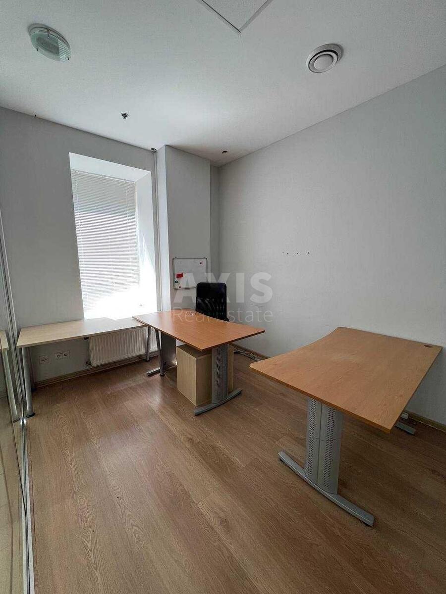 Office vul. Brats'ka 6, 172m25