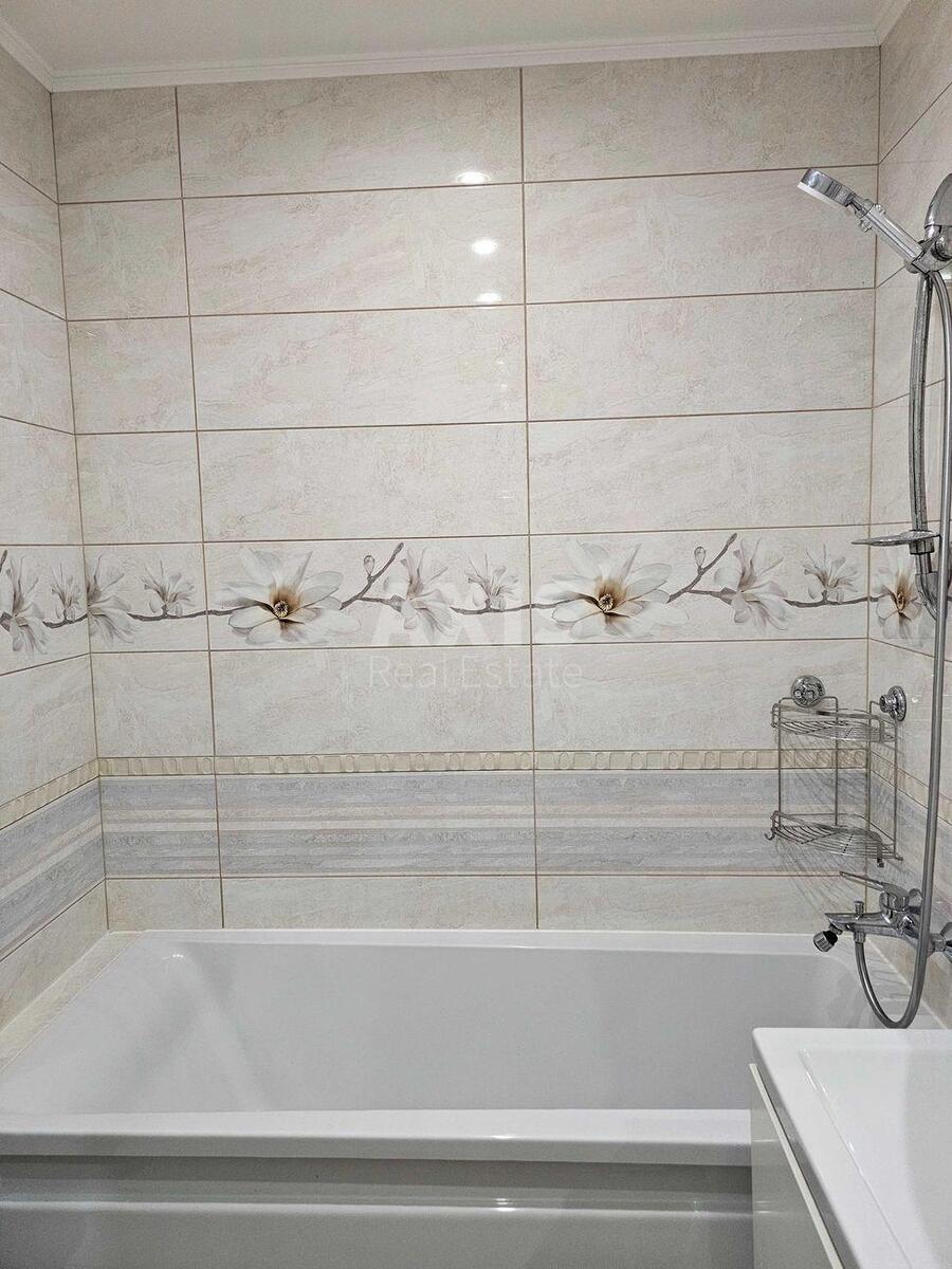 2k apartment pr-t Sobornosti 1812