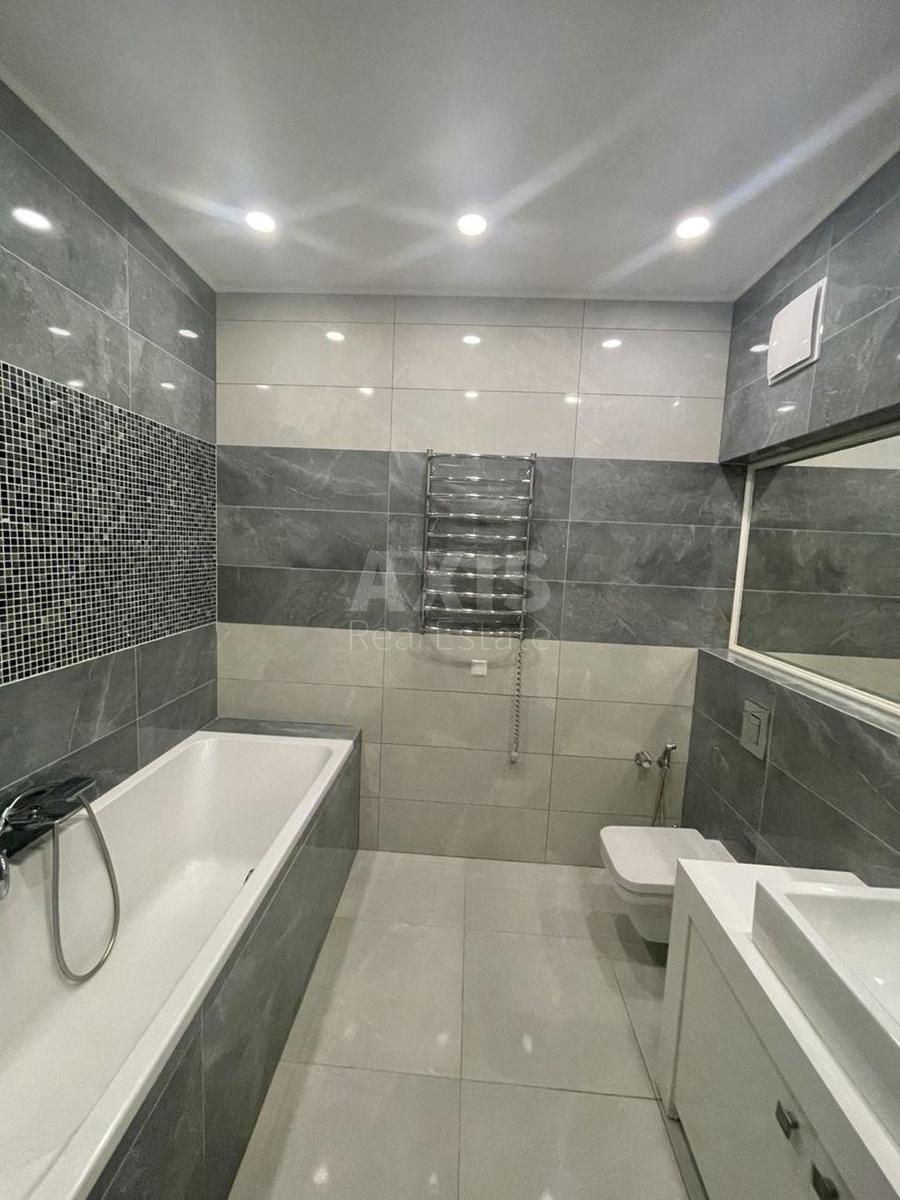 2k apartment vul. Yulia Zdanovska 732