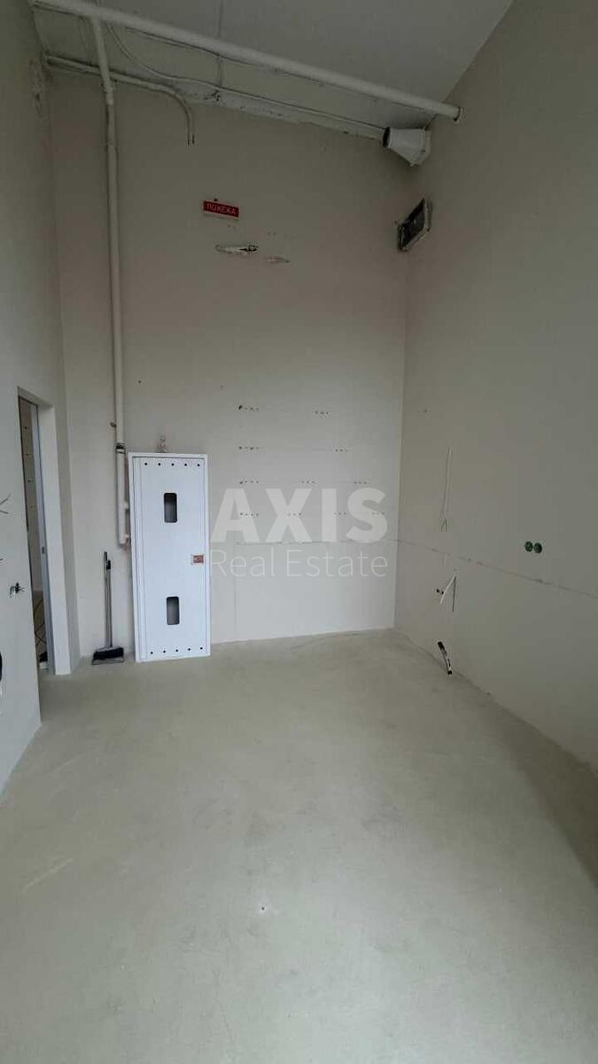 Office vul. Bul'varno-Kudrjavs'ka 15, 118m24