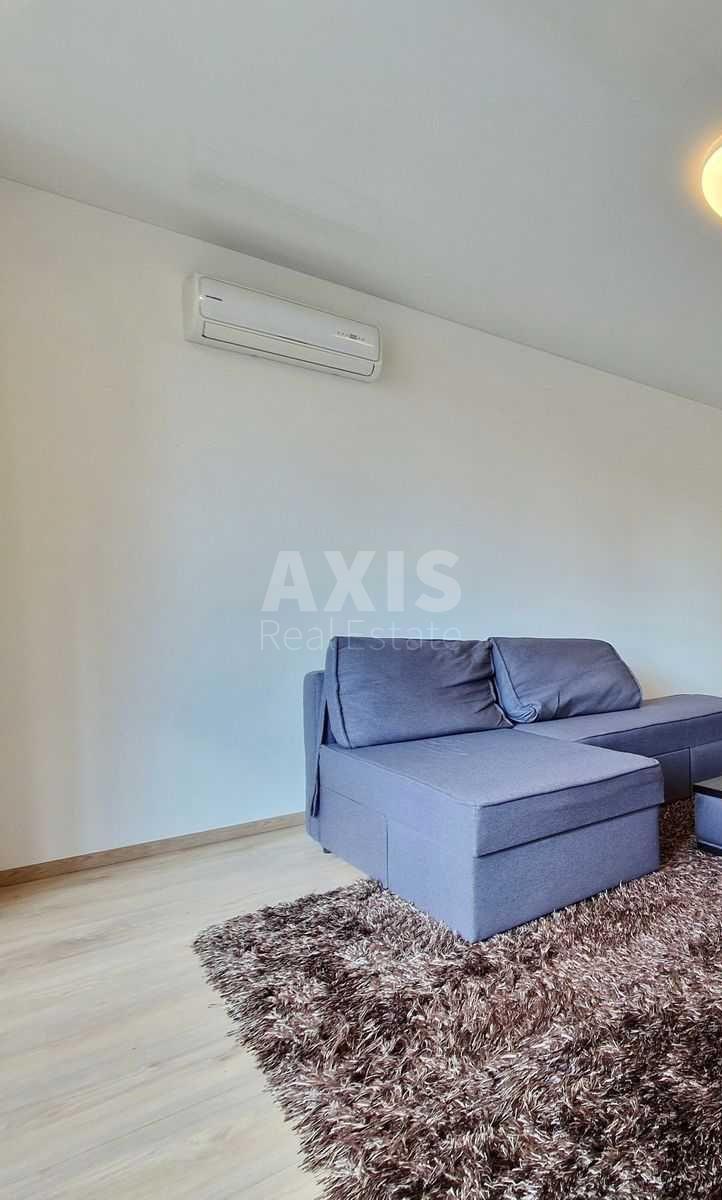 3k apartment vul. Yulia Zdanovska 71Д3