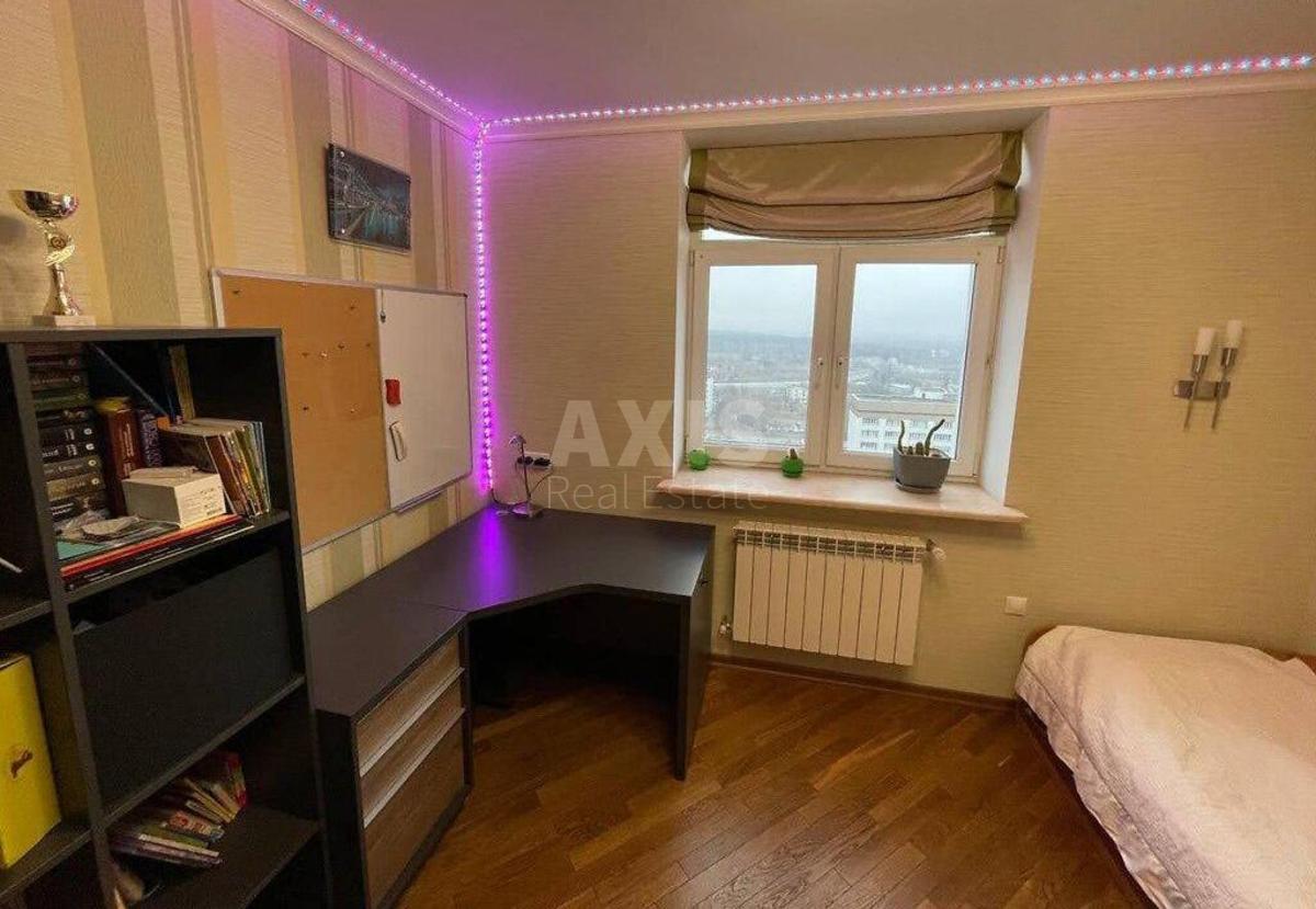 3k apartment vul. Petra Kalnyshevs'kogo 73