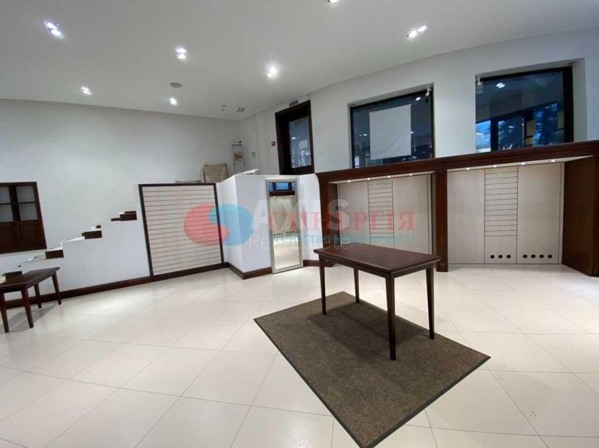 Trade object uzv. Klovs'kyj 7А, 118m2608088