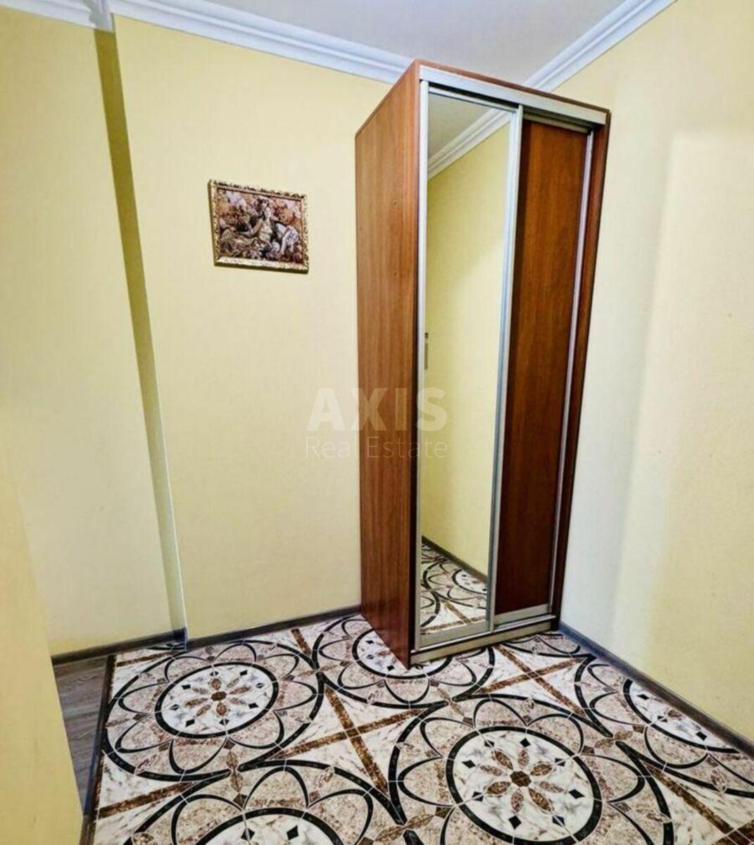 2k apartment vul. Urlivs'ka 23А5