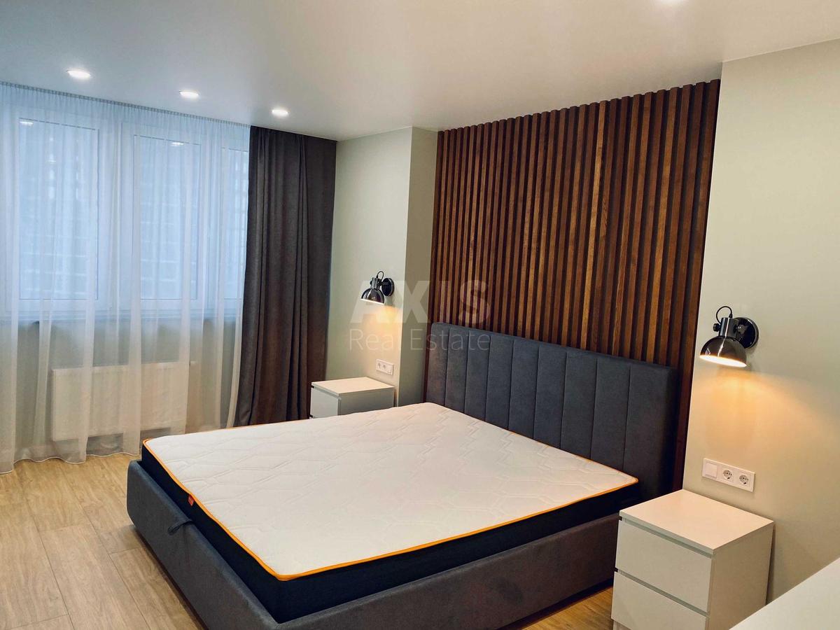 3k apartment vul. Myhajla Maksymovycha 32А3