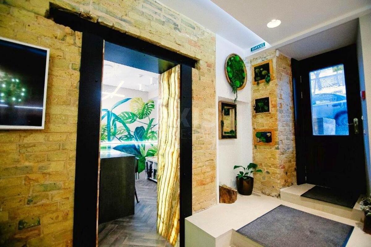 Trade object vul. Saksagans'kogo 44Б, 131m2639576