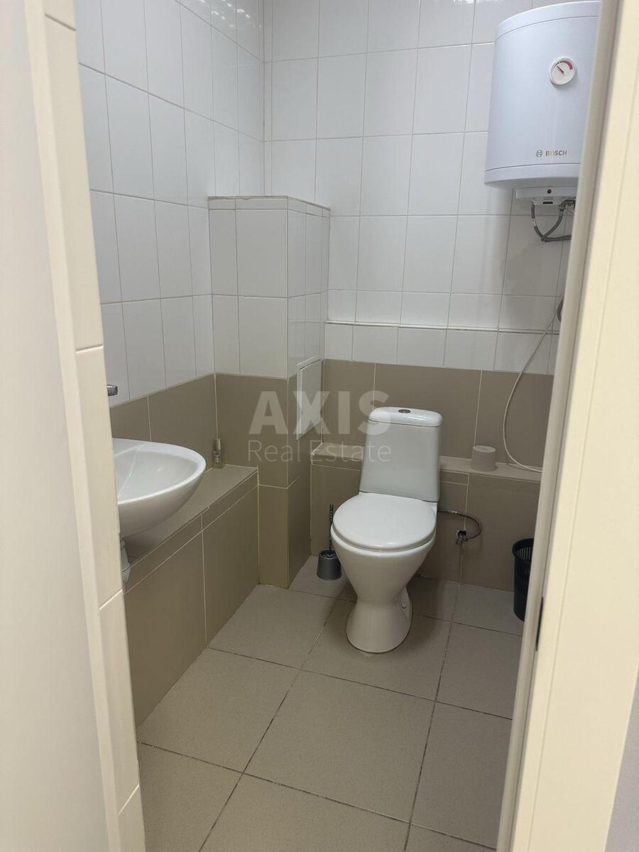 Office vul. Glybochyc'ka 32, 83m26