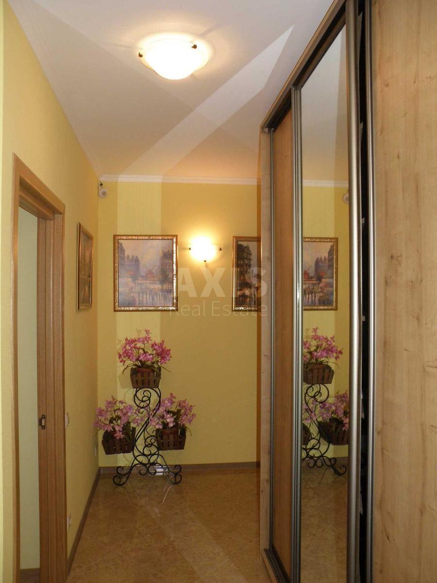 4k apartment pr-t Lobanovs'kogo 4Ж14
