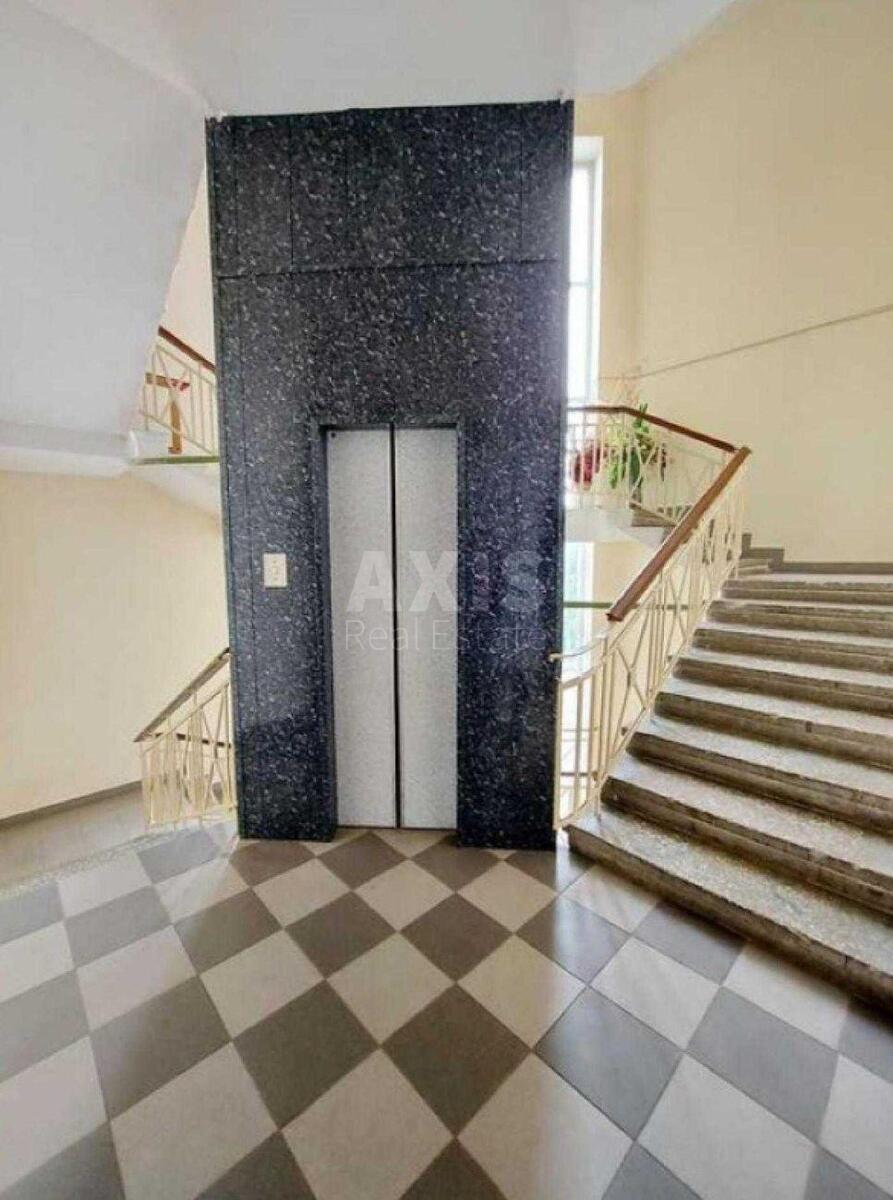 Office vul. Instytuts'ka 24/7, 133m26245411