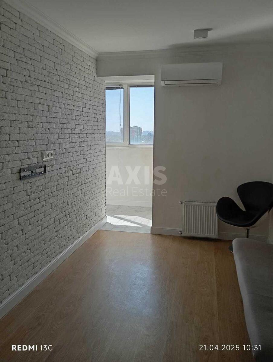 1k apartment vul. Zahidna 101