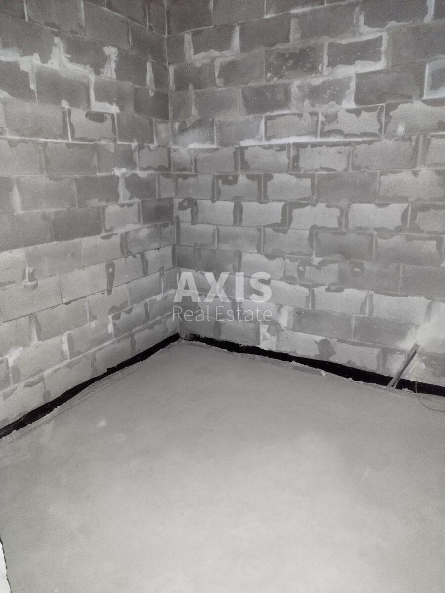 1k apartment vul. Revuc'kogo 4Б3