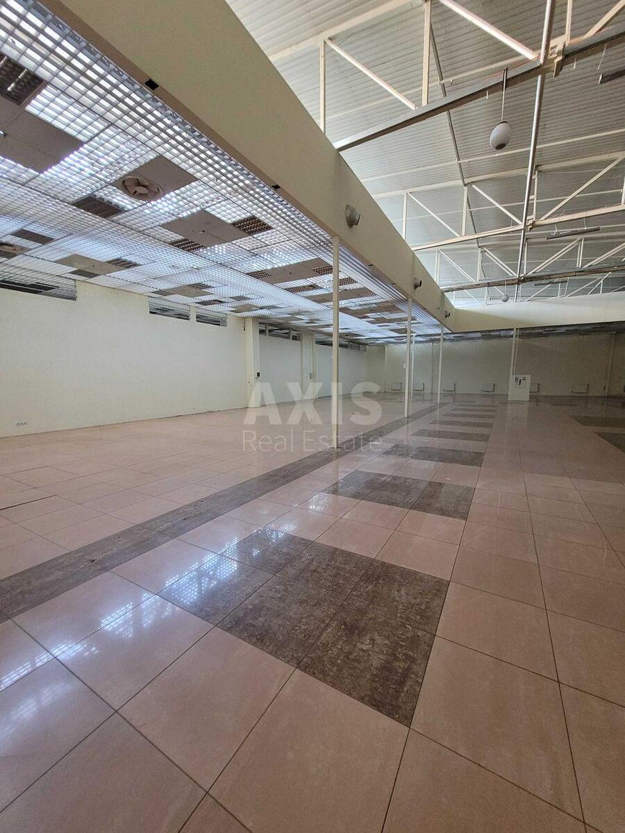 Service object vul. Bal'zaka Onore de 2А, 2400m2618731