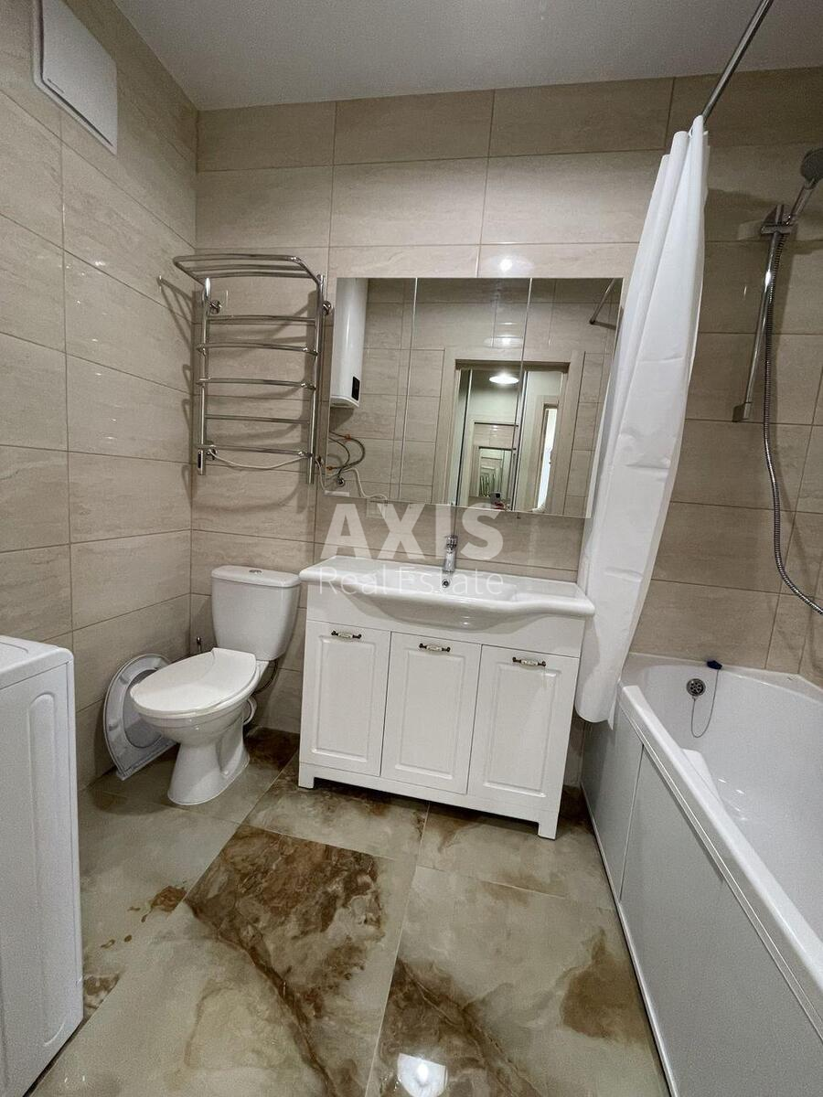 1k apartment nab. Dniprovs'ka 185948010