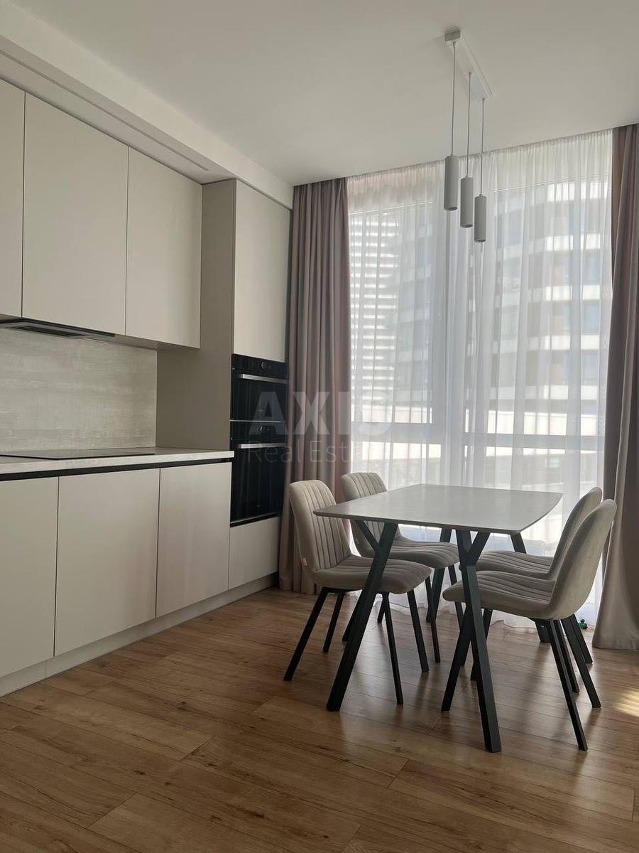 3k apartment nab. Dniprovs'ka 155