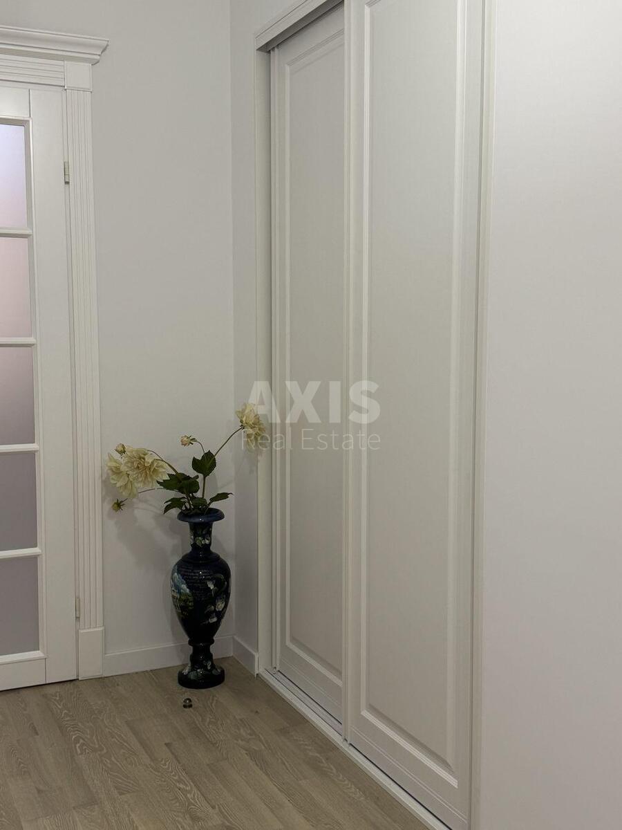 4k apartment vul. Kost'ol'na 155944014