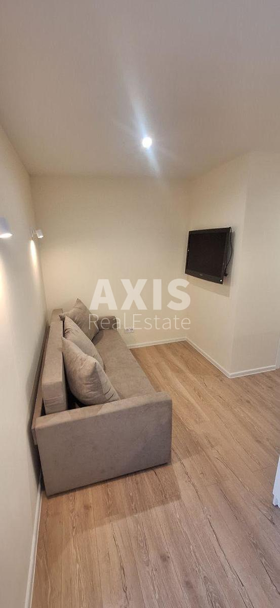 1k apartment vul. Bulahovs'kogo Akademika 25