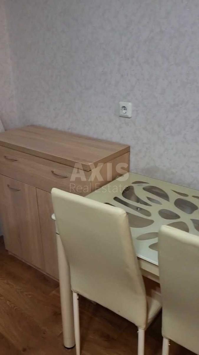1k apartment pr-t Glushkova Akademika 9Б12