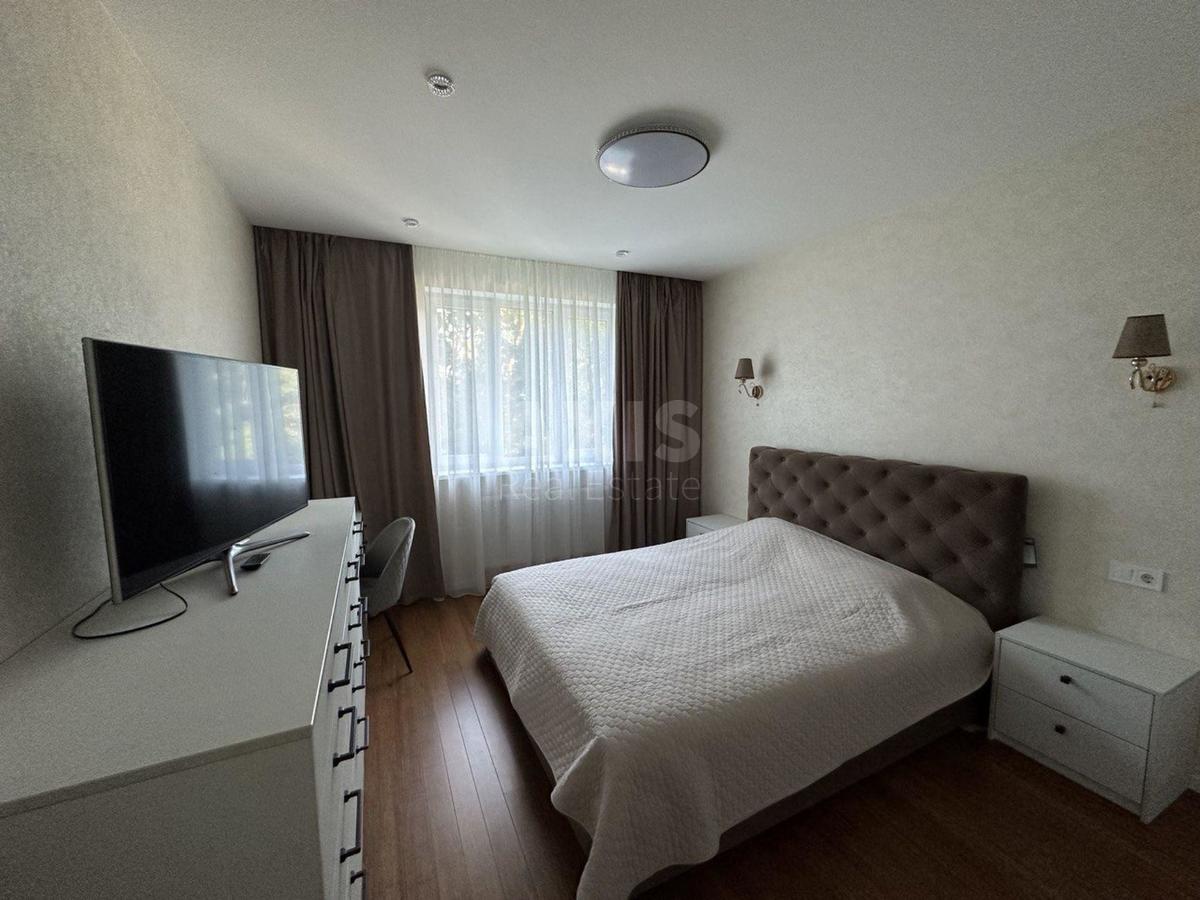 3k apartment vul. Voskresens'ka 14