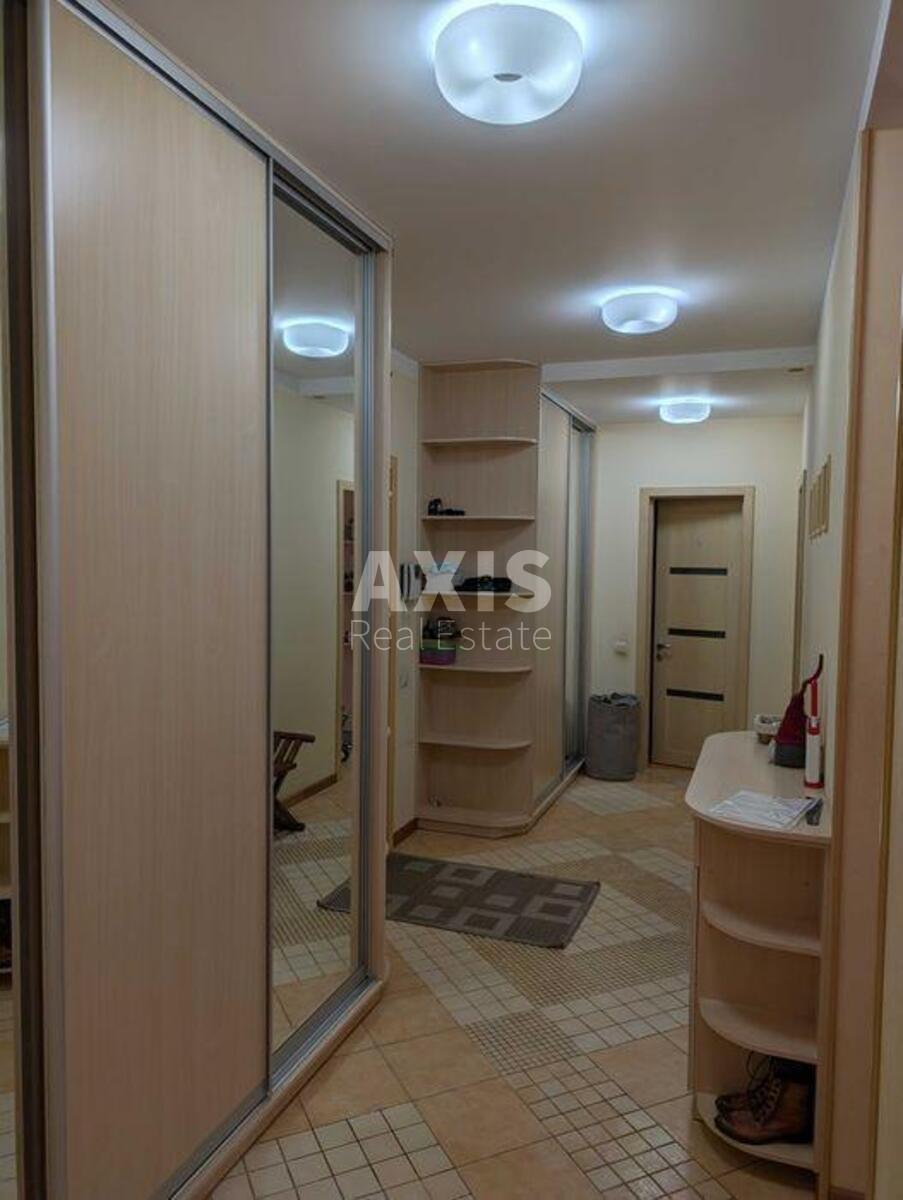 2k apartment vul. Dmytrivs'ka 691