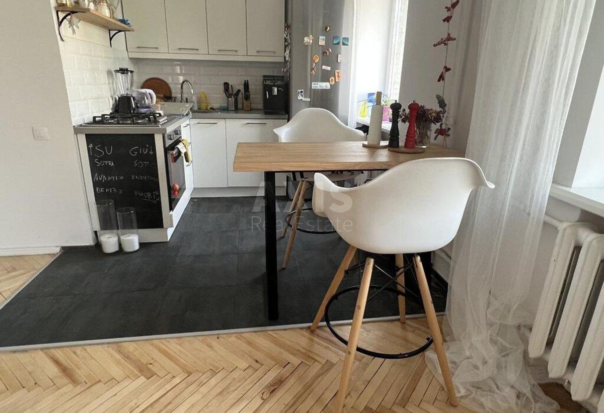 2k apartment vul. Kravchuka Myhajla 231