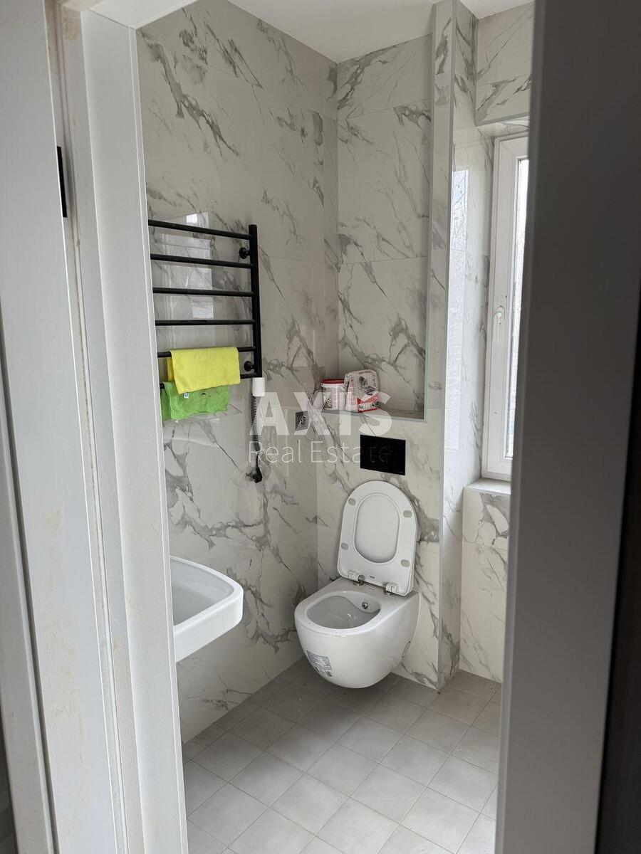 2k apartment vul. Nyzhn'okljuchova 146