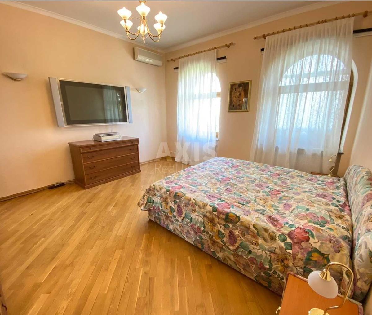 3k apartment vul. Antonovycha 19/21