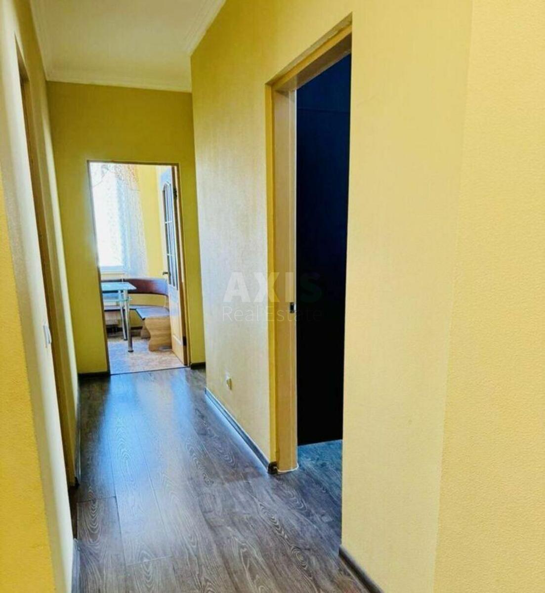2k apartment vul. Urlivs'ka 23А3
