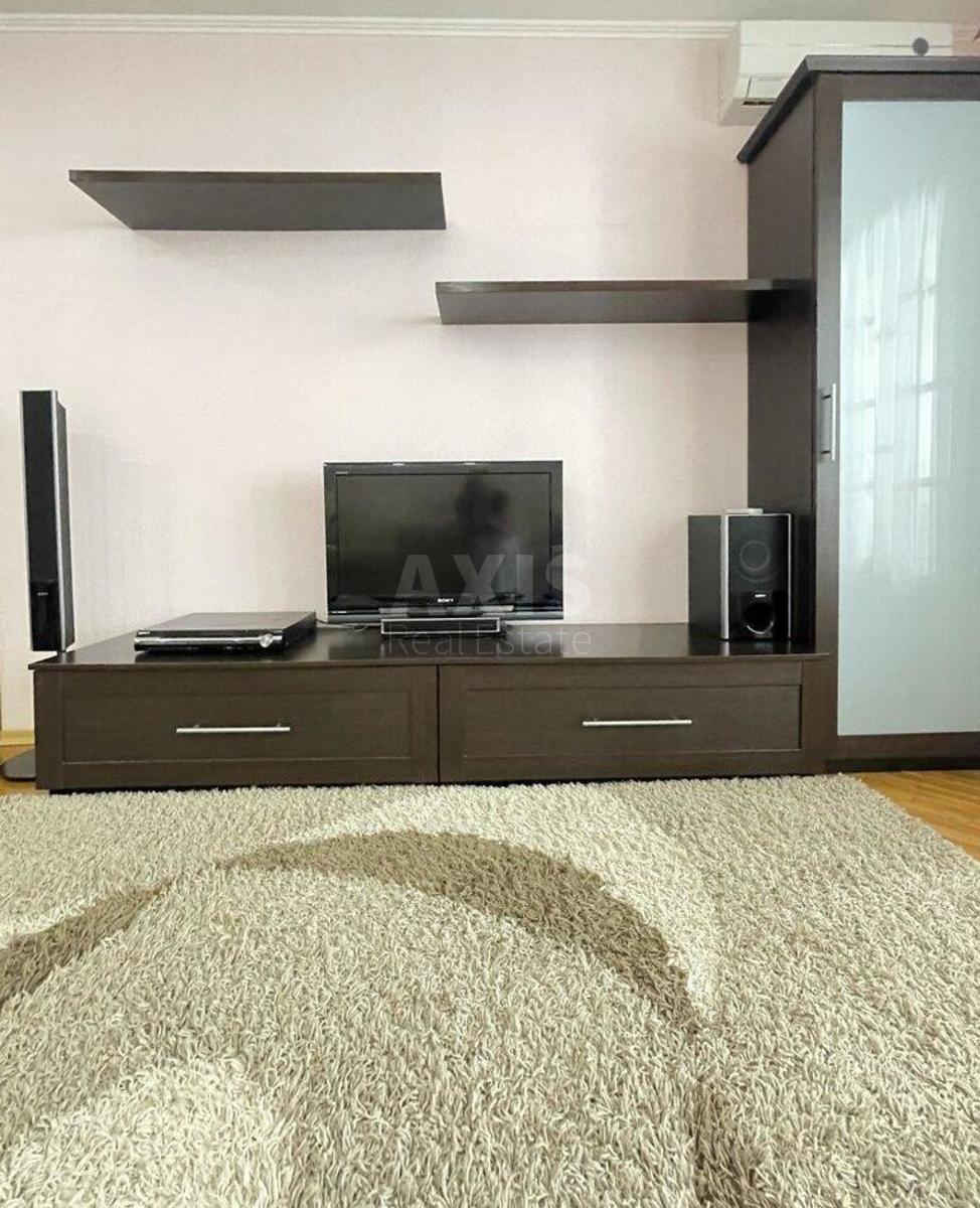 2k apartment vul. Revuc'kogo 71