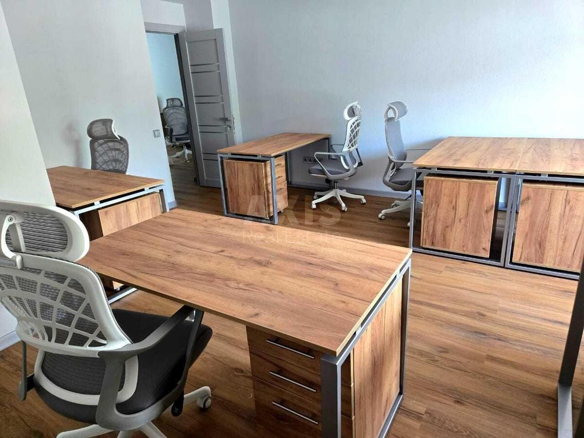 Office vul. Esplanadna 32, 78m2597355