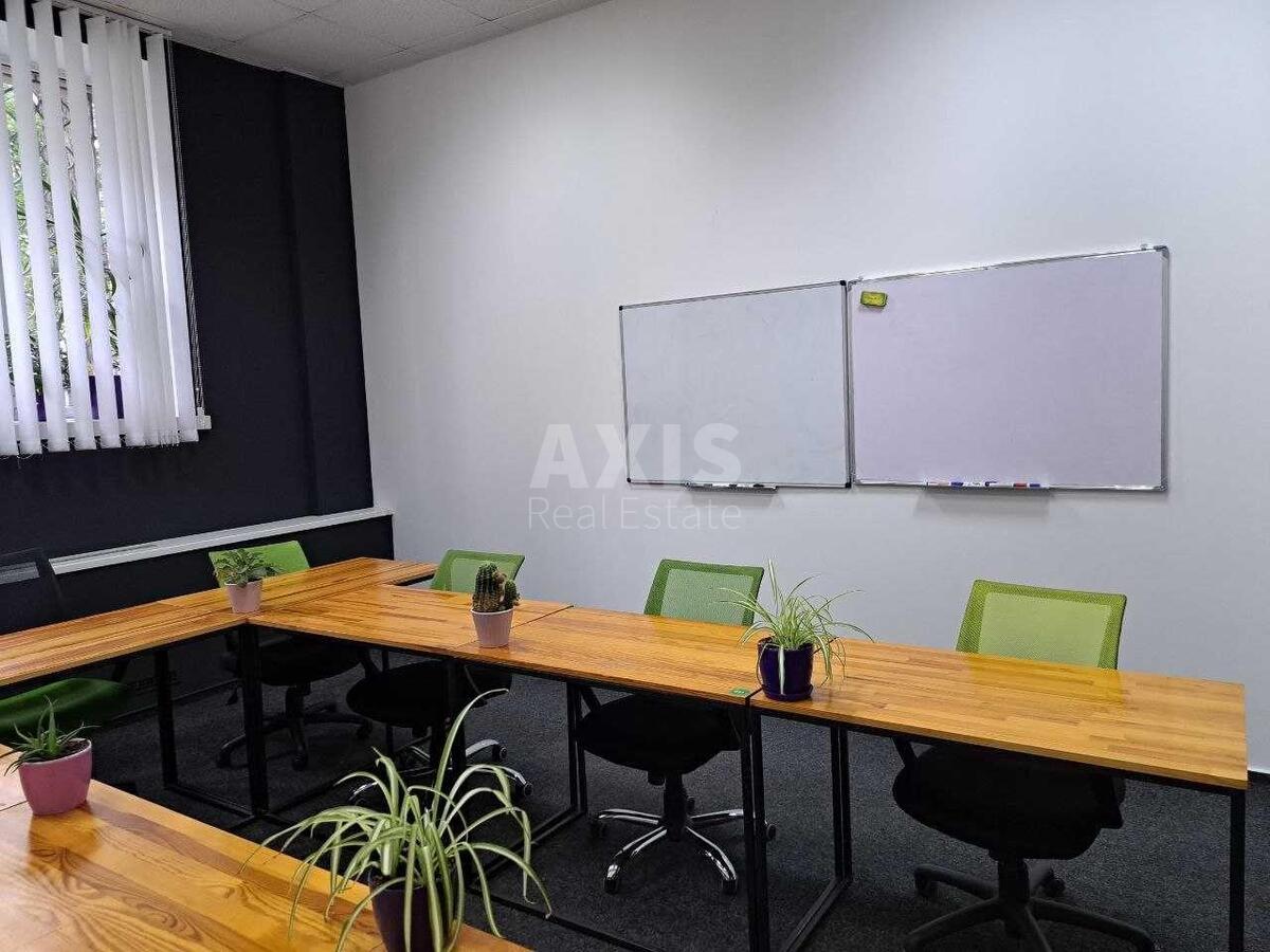Office vul. Zheljabova 2, 27m20