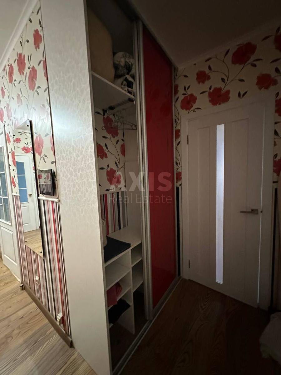 2k apartment vul. Alma-Atyns'ka 3910