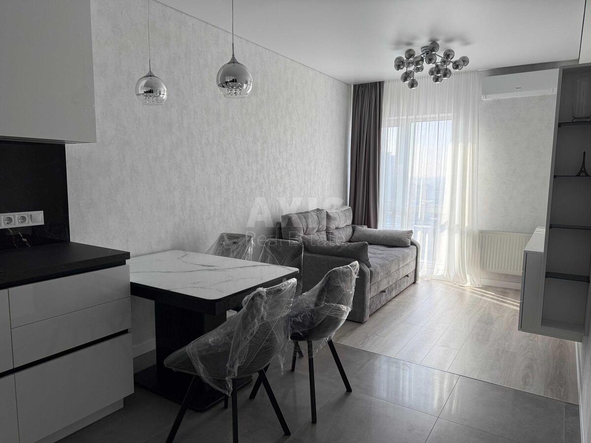 2k apartment vul. Myhajla Maksymovycha 241