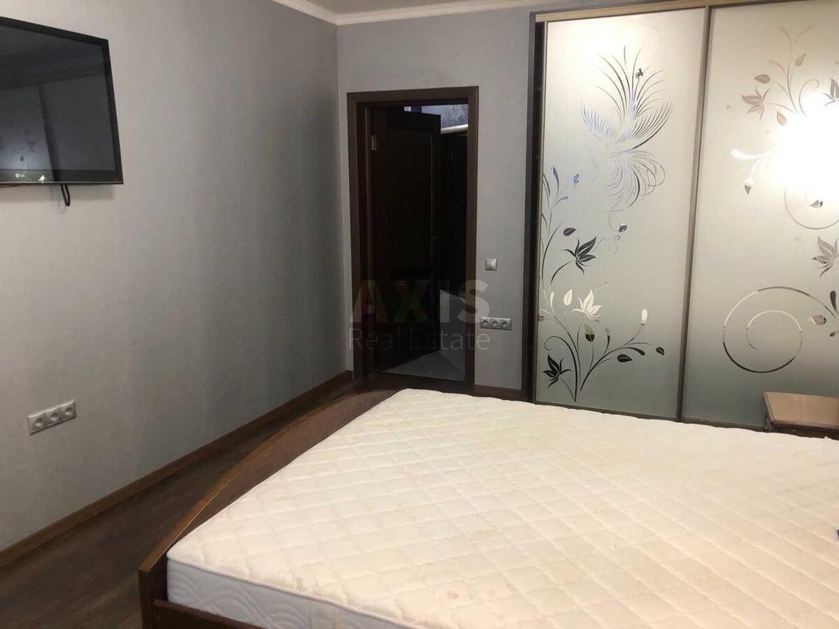 3k apartment vul. Knjazhyj Zaton 217