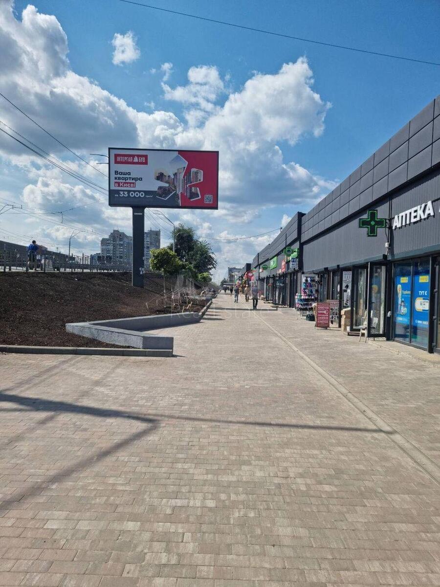 Объект торговли пер. Брест-Литовский 100, 120м2613137